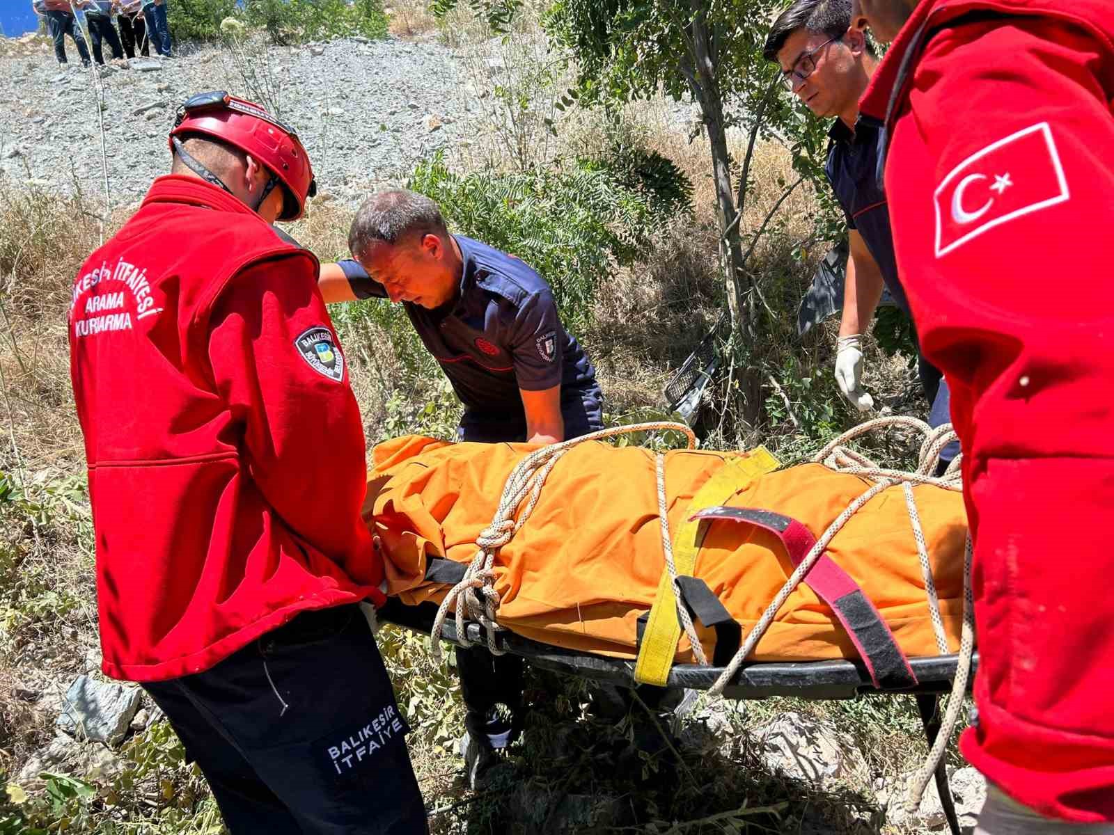 Dursunbey-Kütahya yolunda kaza: 2 ölü
