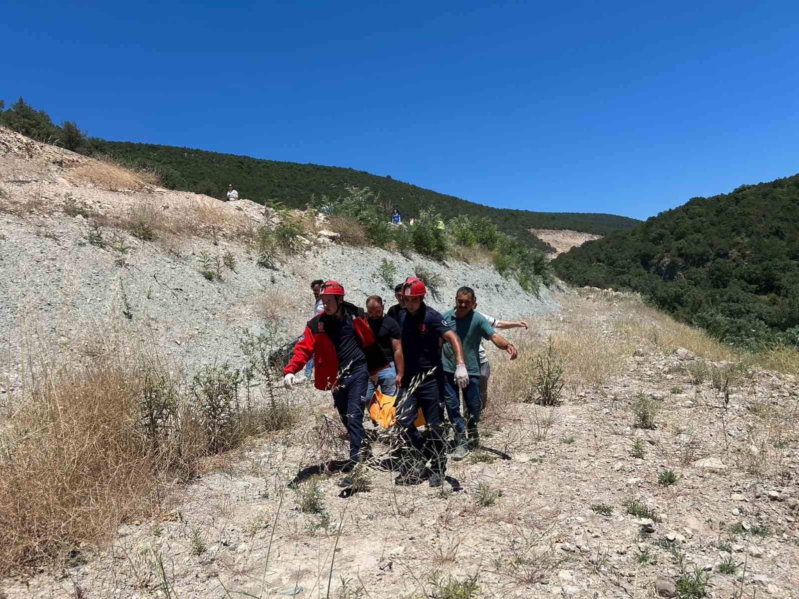 Dursunbey-Kütahya yolunda kaza: 2 ölü
