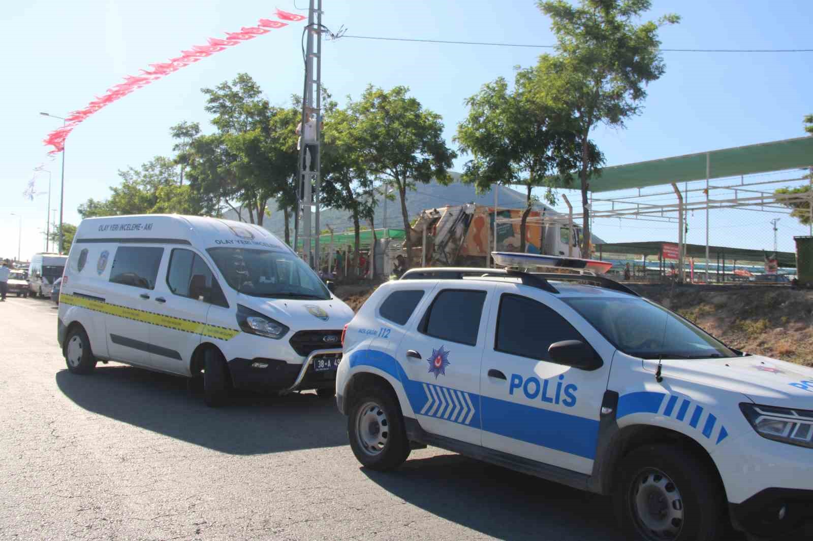 Kurban eti verilmeyince kendini asmaya çalıştı
