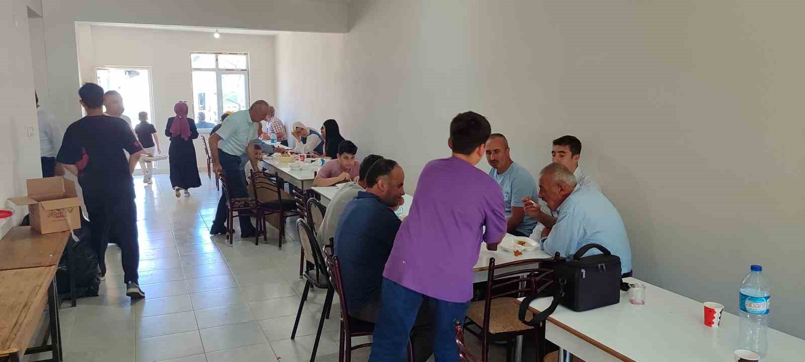 Bayramda geleneksel pilav şölenlerine yoğun ilgi
