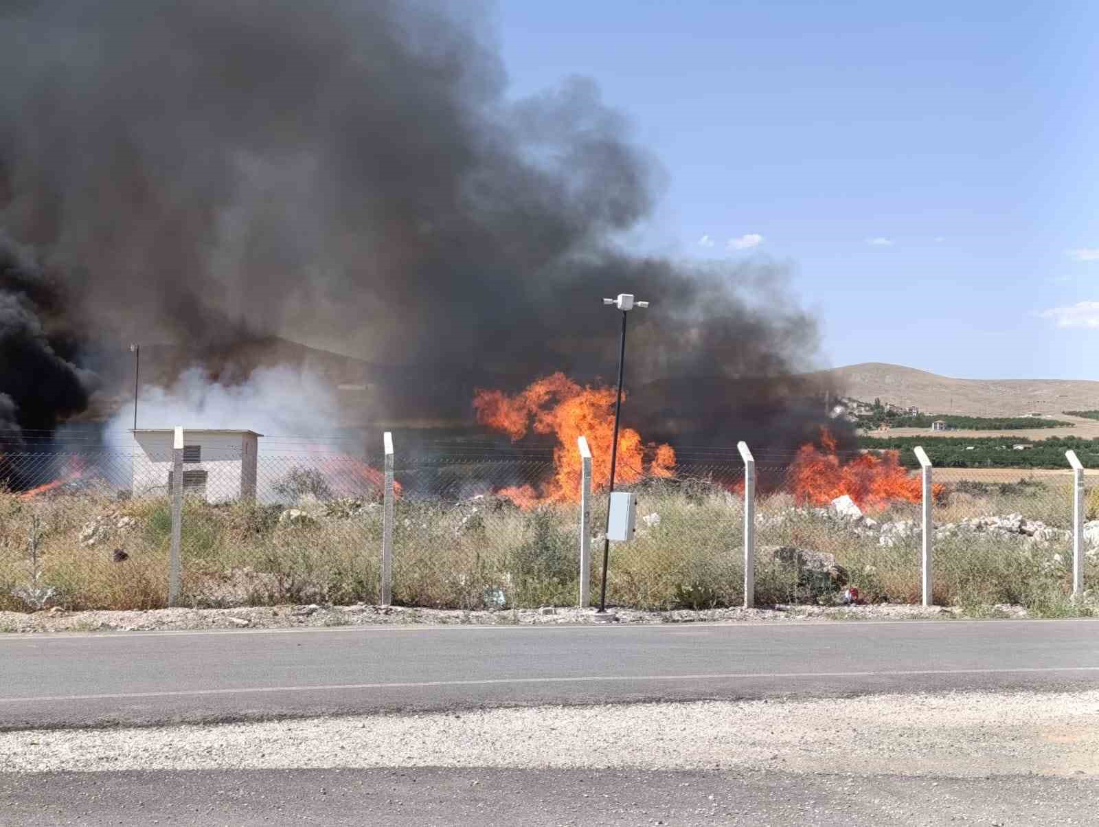 Malatya’da korkutan yangın
