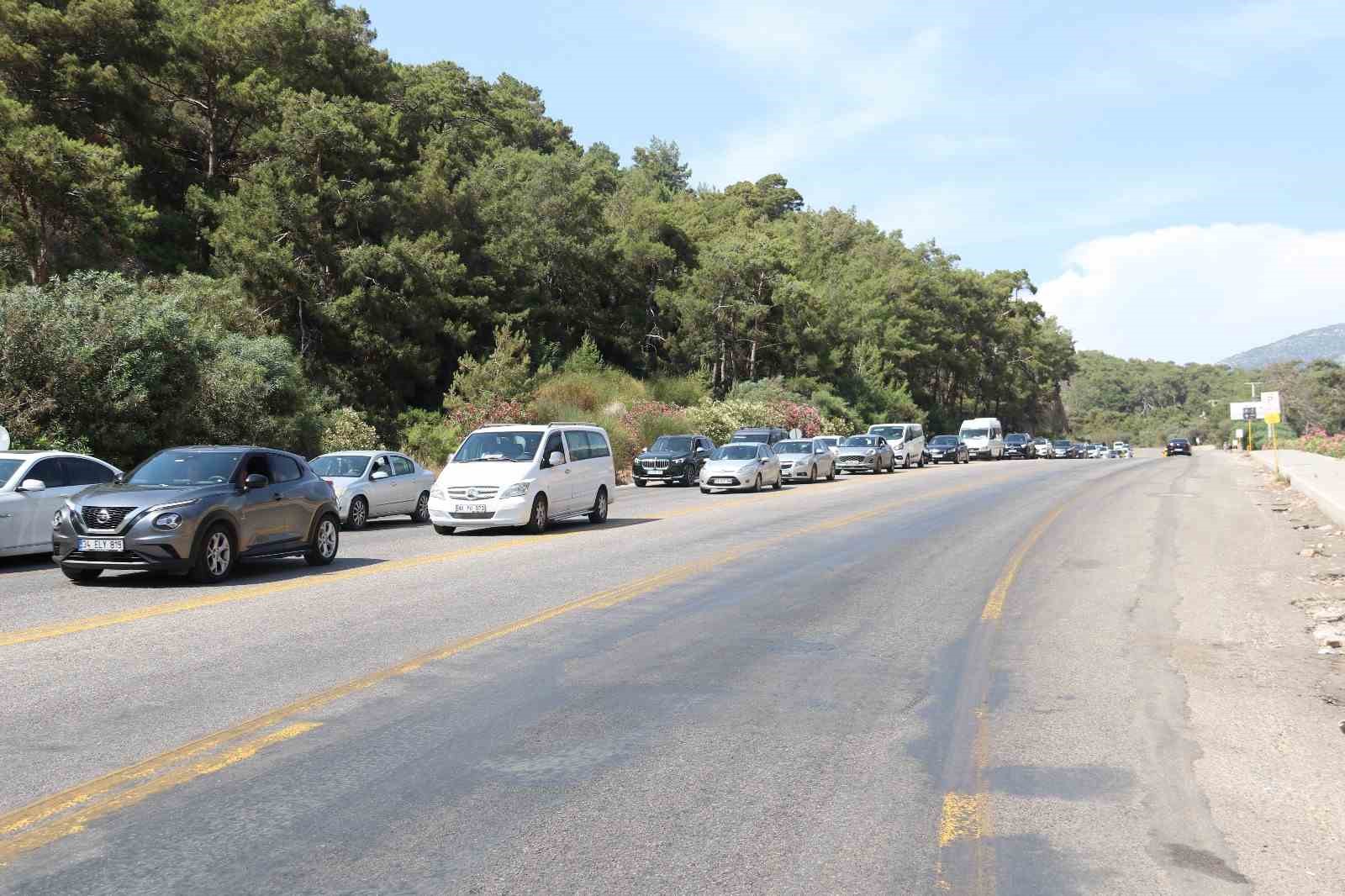 Ölüdeniz’de Kurban Bayramı yoğunluğu
