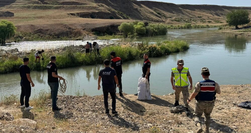 Piknik yaparken mahsur kalan 5 kişi kişiyi AFAD kurtardı
