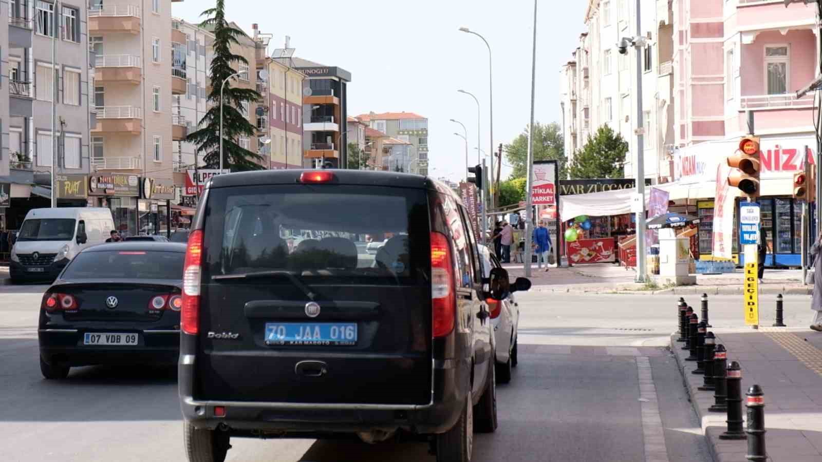 İsrail, trafik lambalarına yazılan yazı ile protesto edildi
