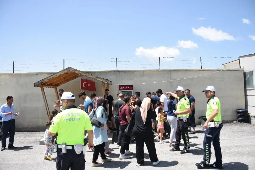 Erzincan’da Kurban Bayramı trafiğinde yoğun denetim ve kontroller devam ediyor
