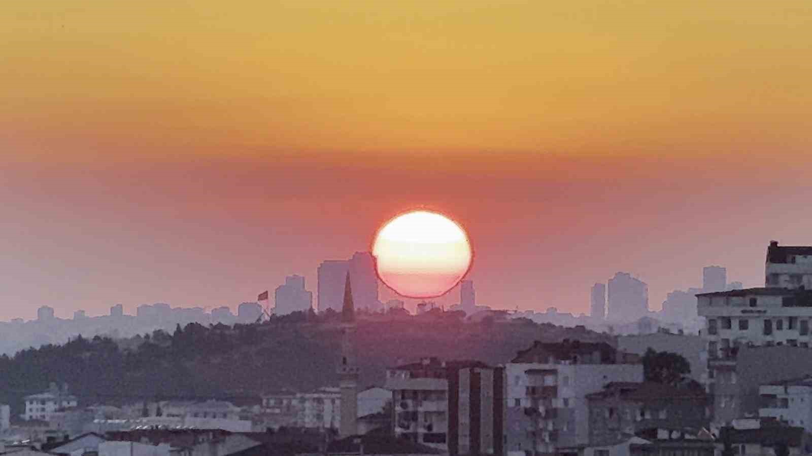 İstanbul’da gün batımı manzarası hayran bıraktı
