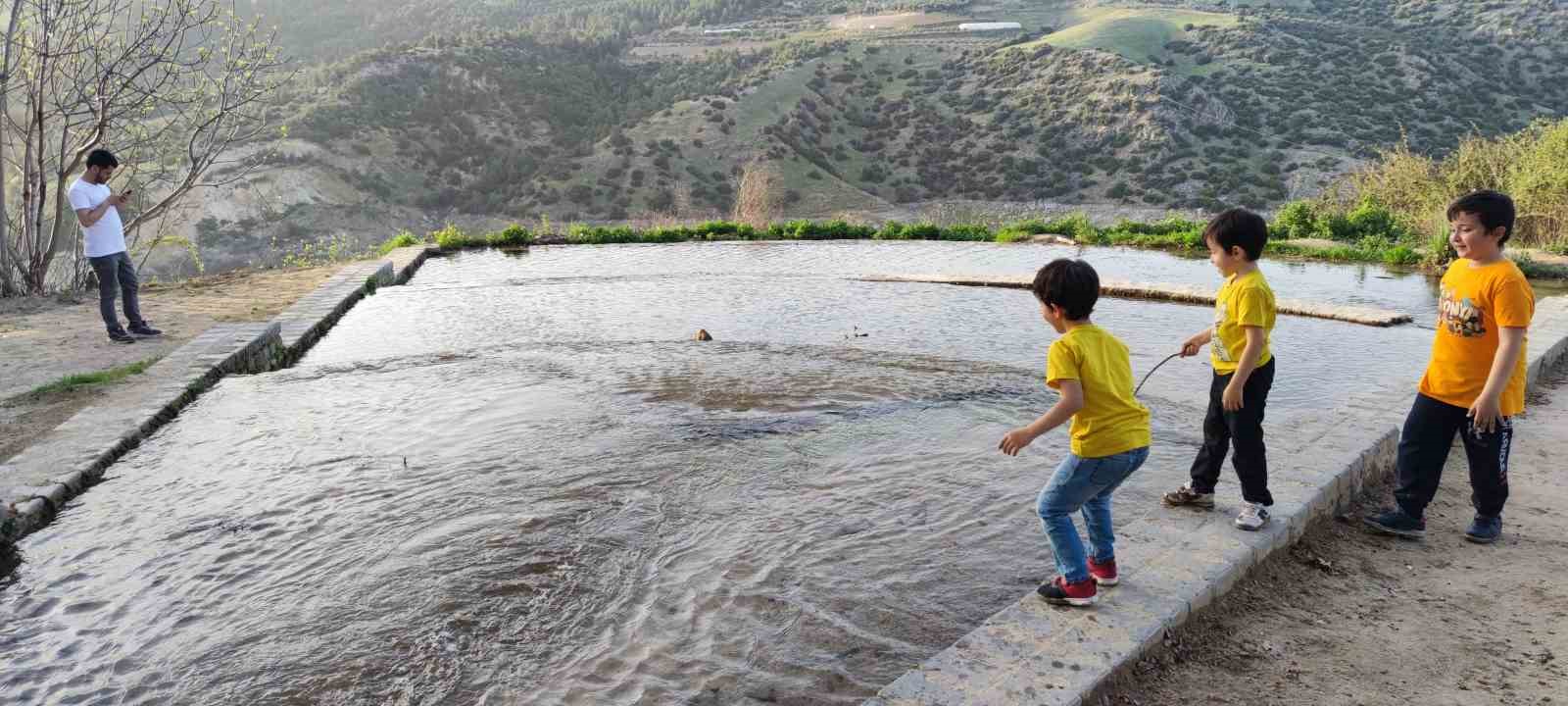 Türkiye’nin 23. doğa harikası Güney Şelalesi ziyaretçilerini bekliyor
