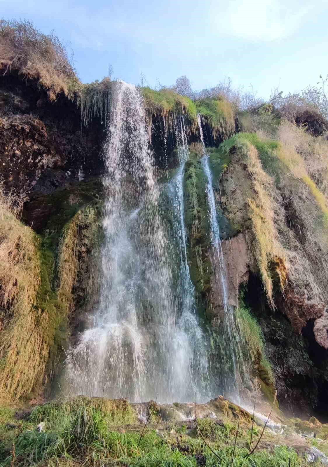 Türkiye’nin 23. doğa harikası Güney Şelalesi ziyaretçilerini bekliyor
