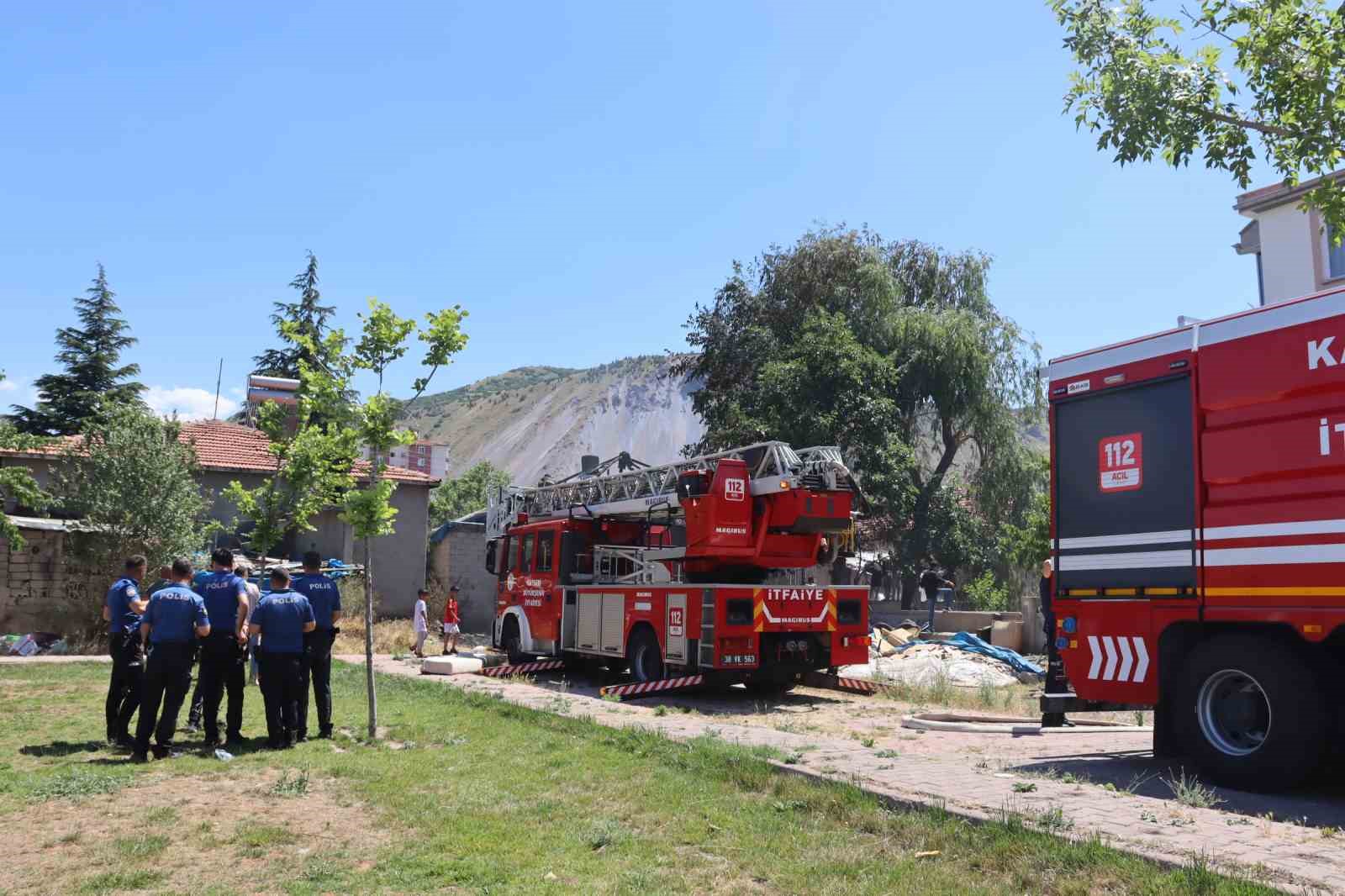 Kayseri’de tüp deposunda yangın
