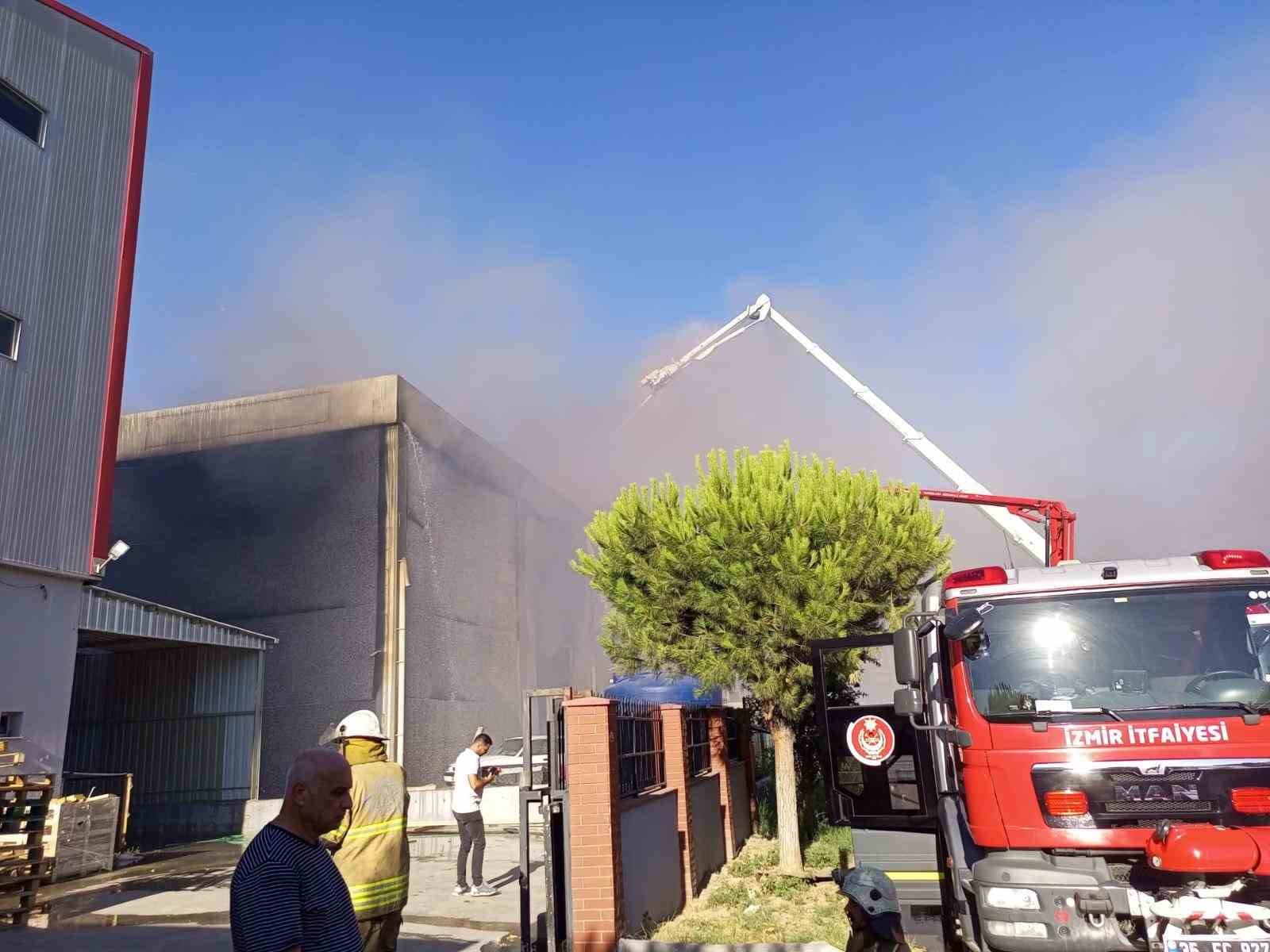 İzmir Büyükşehir, orman yangınları için teyakkuza geçti
