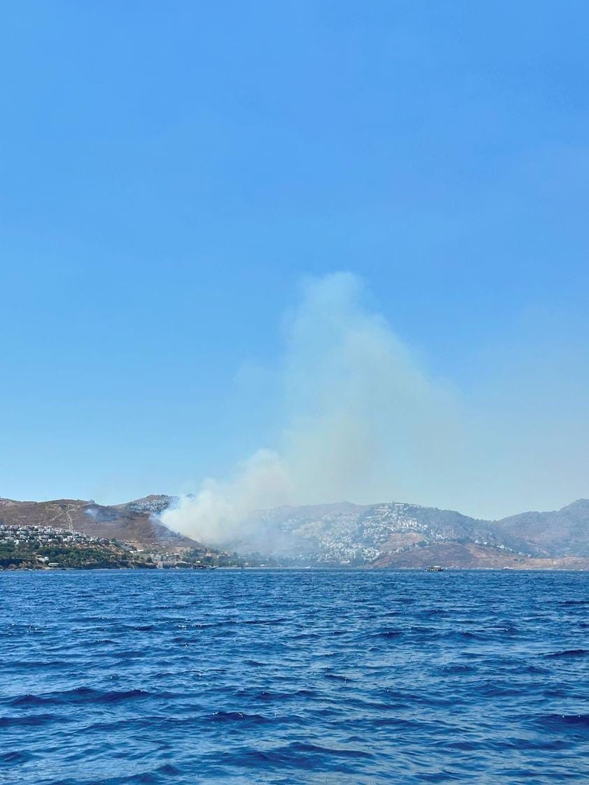 Bodrum’da 2 noktadaki yangın kontrol altına alındı
