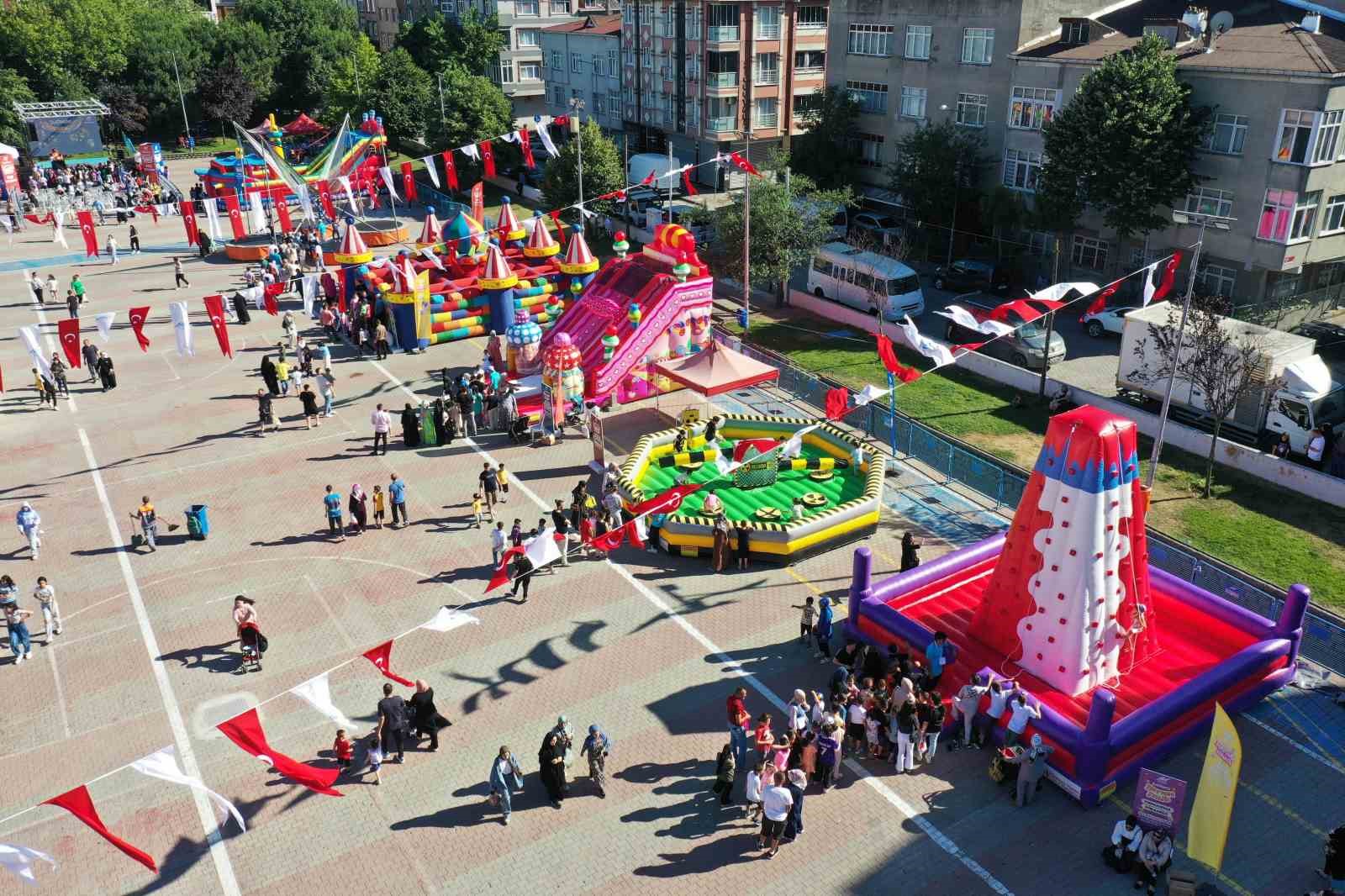 Sultangazi Belediyesi’nden çocuklara en güzel bayram hediyesi
