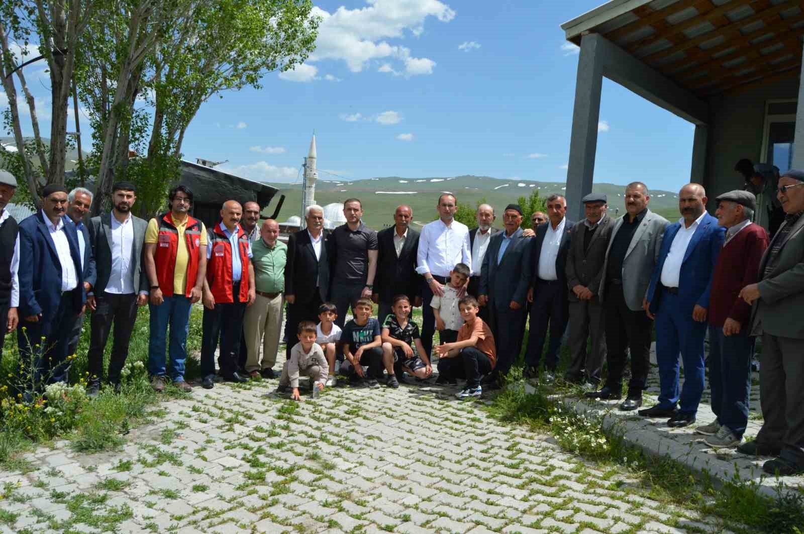 Karayazı şehitleri anıldı
