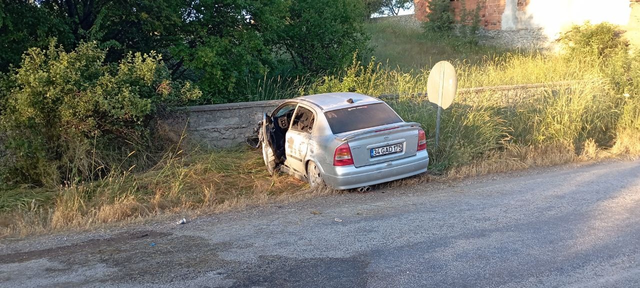 Tokat’ta direksiyon başında uyuyan sürücü kazaya neden oldu: 4 yaralı
