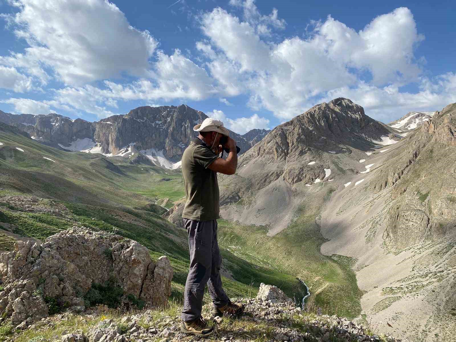 Munzurlar, turistlerin ilgi odağı
