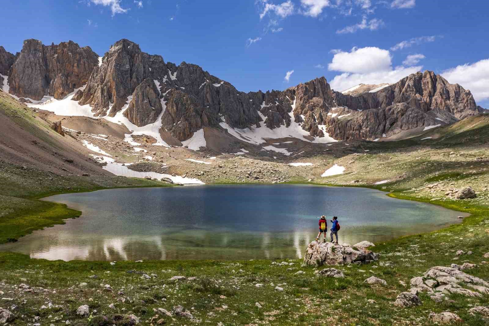 Munzurlar, turistlerin ilgi odağı
