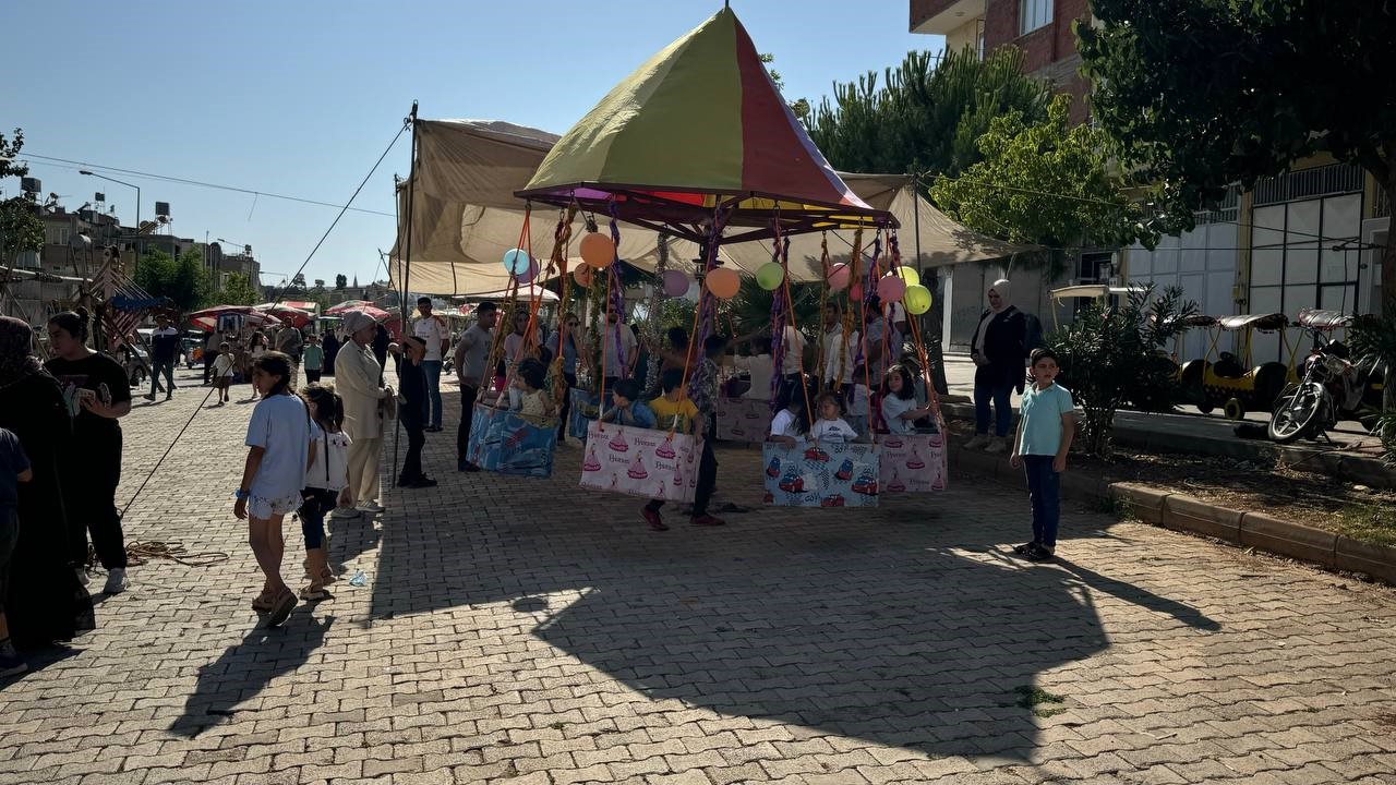 Kilis’te çocuklar bayram yerinde gönüllerince eğlendi
