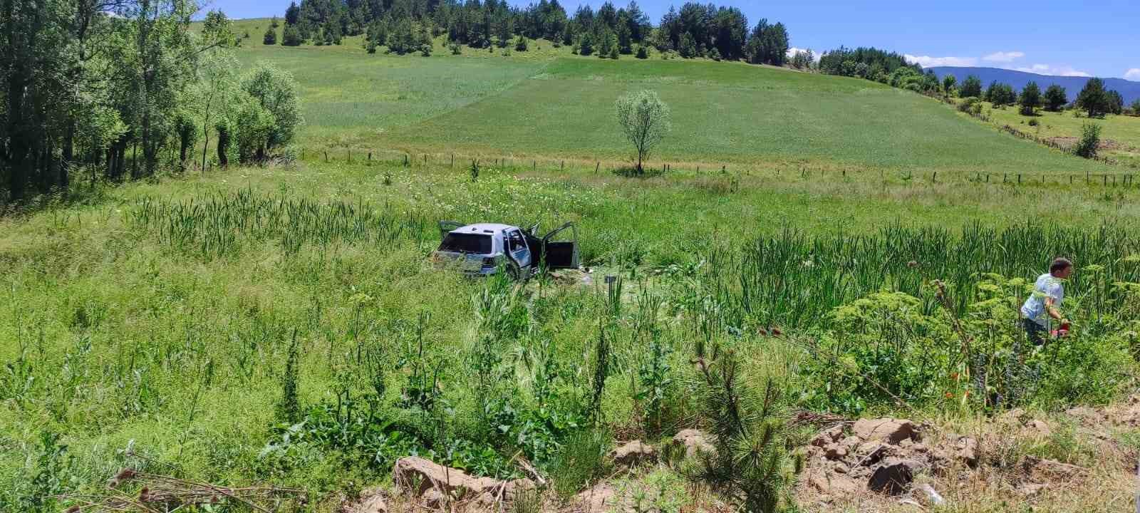 Kastamonu’da şarampolde metrelerce takla atan otomobildeki 4 kişi yaralandı
