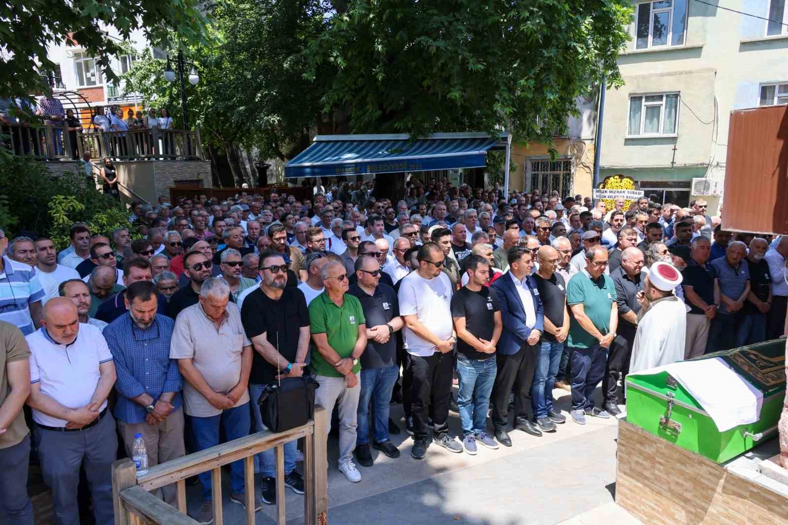 Eski CHP İl Genel Meclis Üyesi Mehmet Janrat Karaahmet hayatını kaybetti
