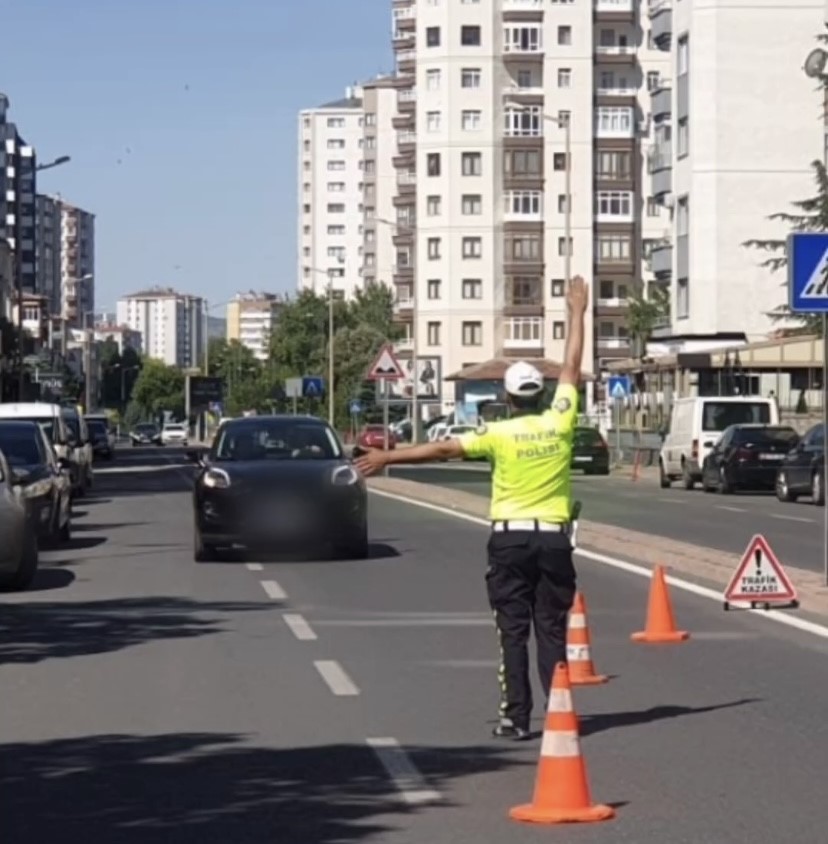 Kayseri’de 8 bin 583 araç denetlendi: 736 sürücüye ceza yazıldı
