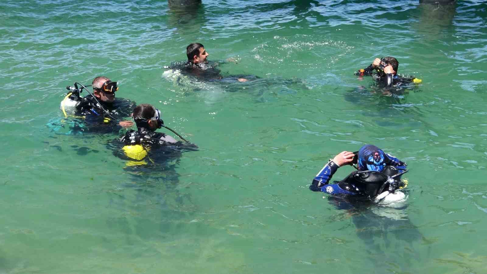 Van Gölü’nde dalış sezonu açıldı
