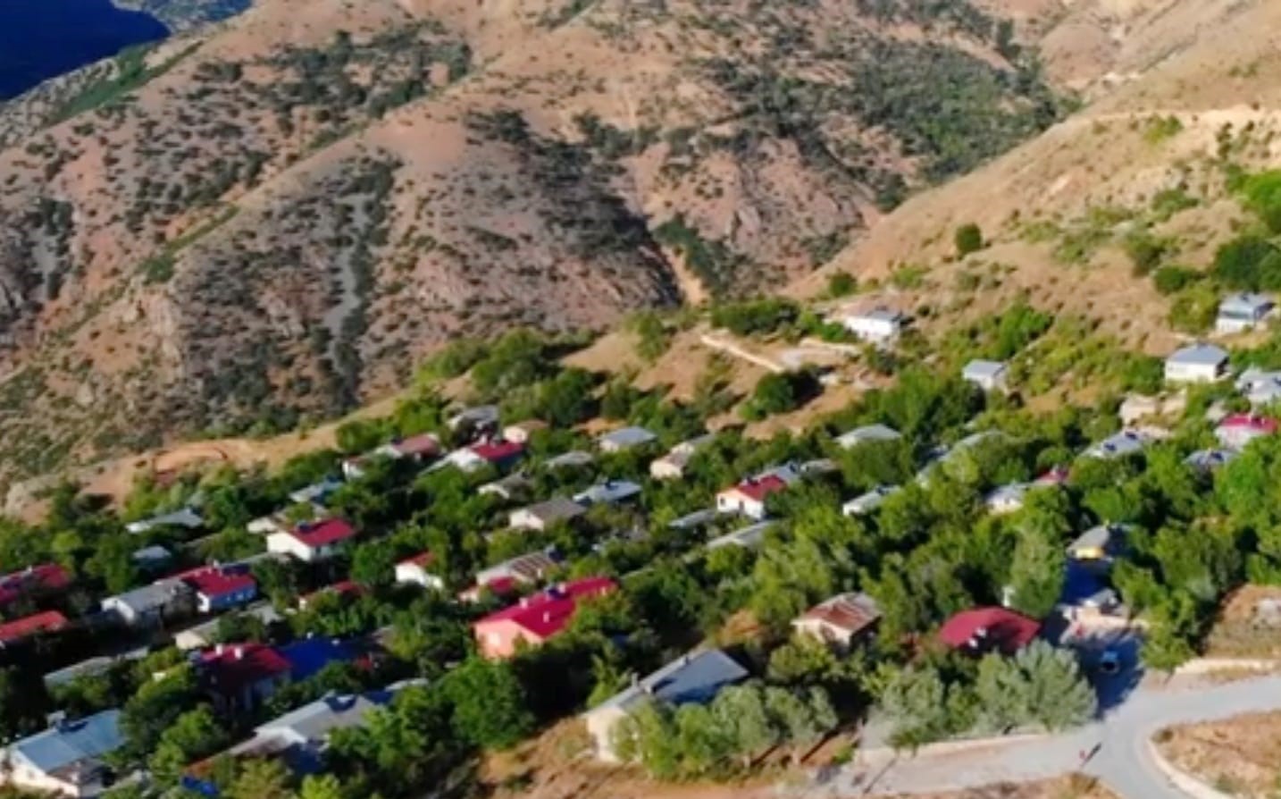 Bu köyde sigaraya savaş açtılar: Tek bir sigaraya bile tahammülleri yok
