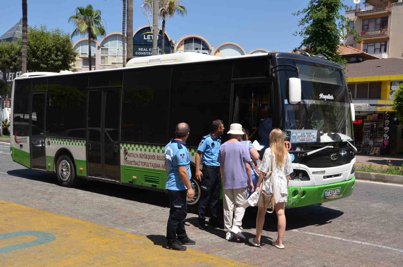 Alanya’da halk otobüsleri ve taksiler denetlendi
