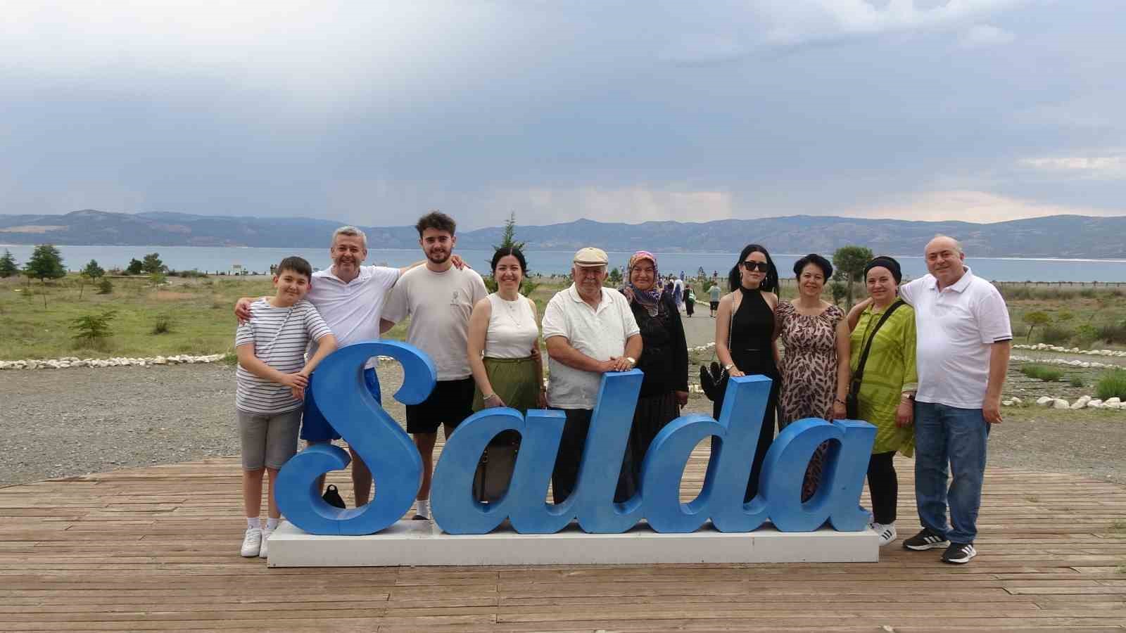 Kurban Bayramı’nda Salda Gölü 70 bin kişiyi ağırladı
