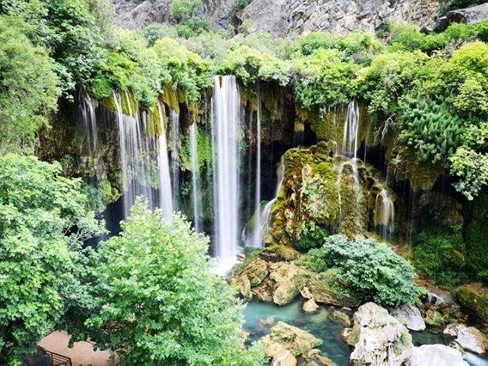 Mersin’in saklı cenneti Yerköprü Şelalesi görenleri kendine hayran bırakıyor
