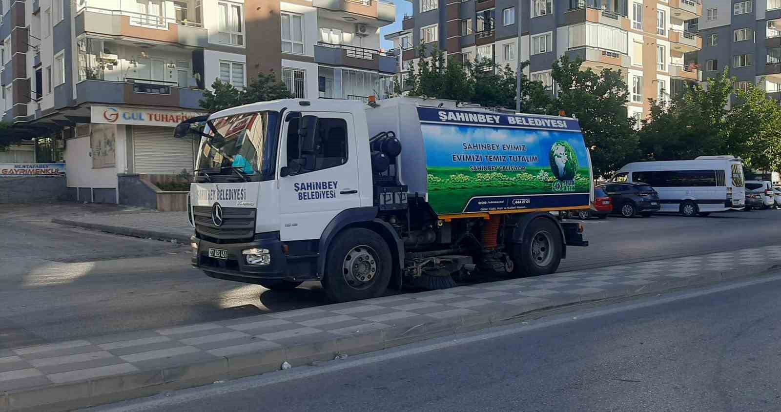 Şahinbey’de temizlik işleri ekipleri, bayram boyunca görev başındaydı
