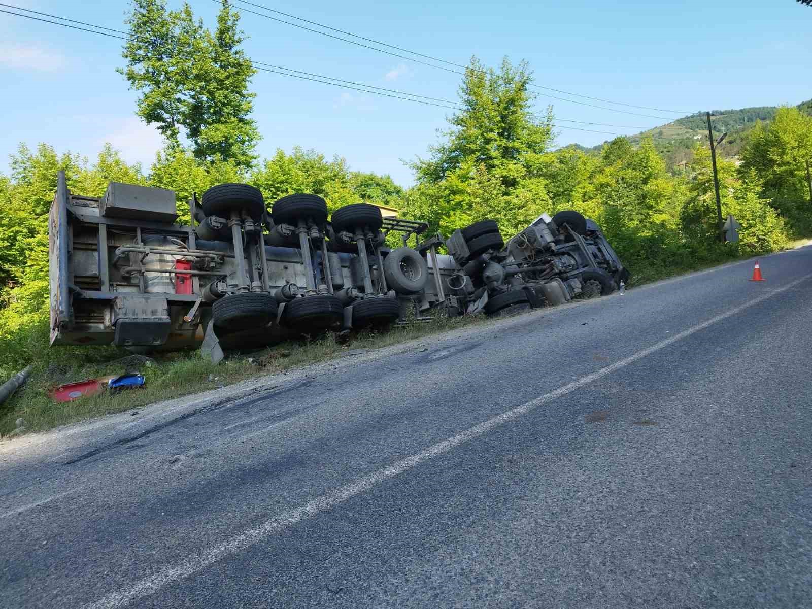 Sinop’ta LPG yüklü tanker yan yattı
