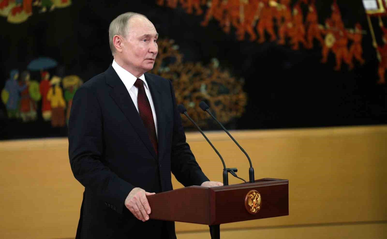 Putin: “Seul’un Kiev’e silah sağlaması bir hata olur”
