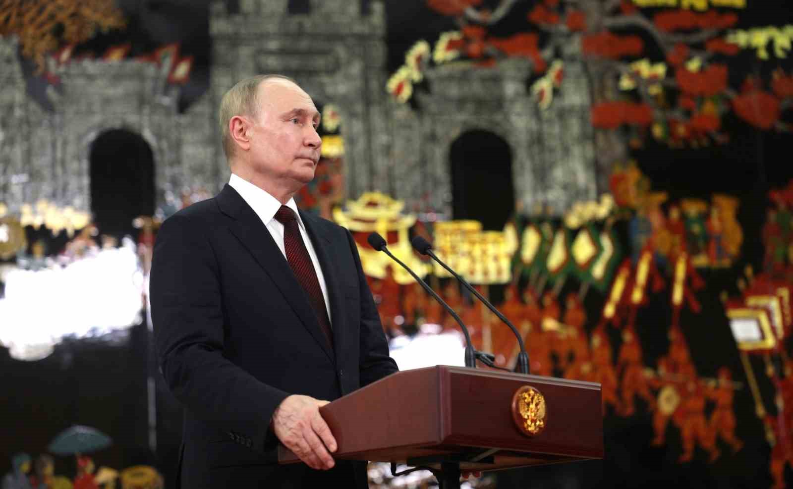 Putin: “Seul’un Kiev’e silah sağlaması bir hata olur”
