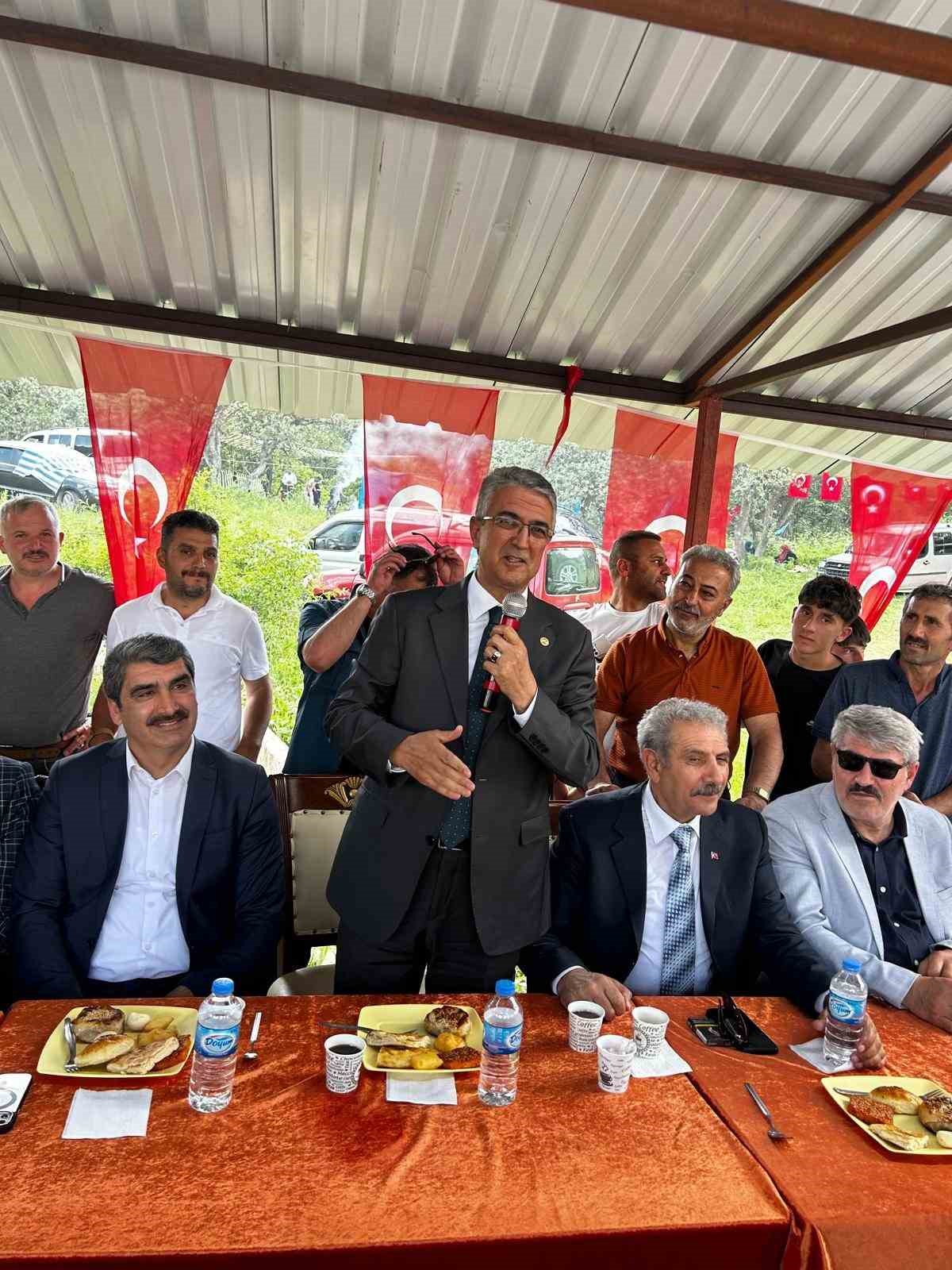 Koşapınarlılar festivalde buluştu
