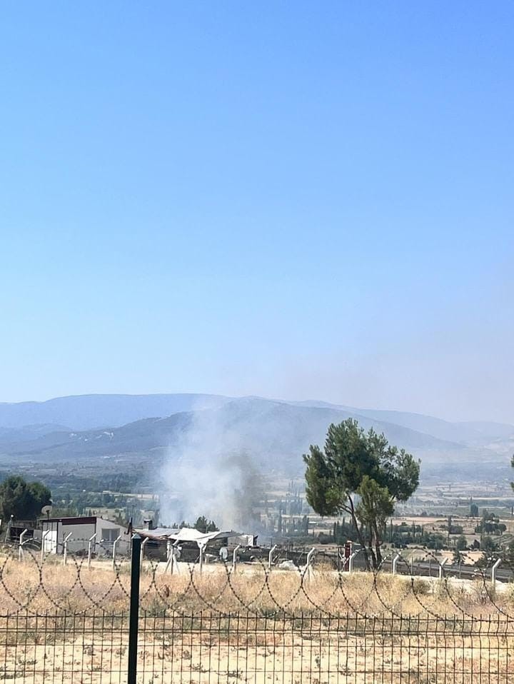 Yatağan’da sazlık alanda yangın
