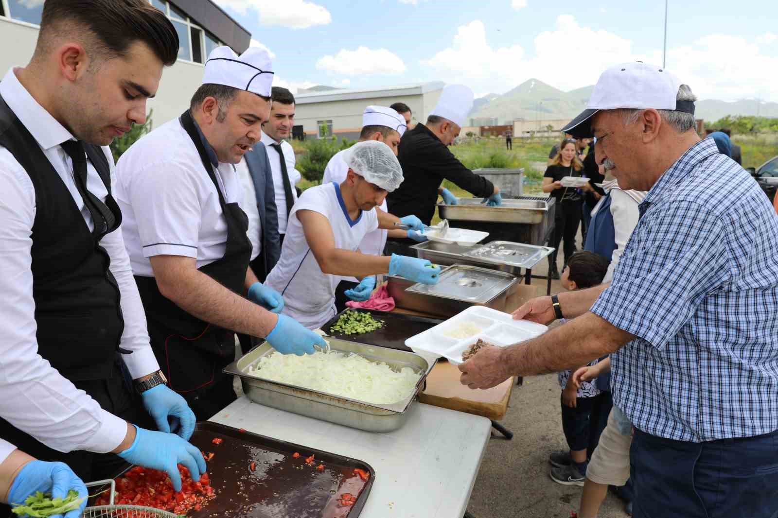 Öğrenciler, binicilik deneyimini manej alanında yaşadı
