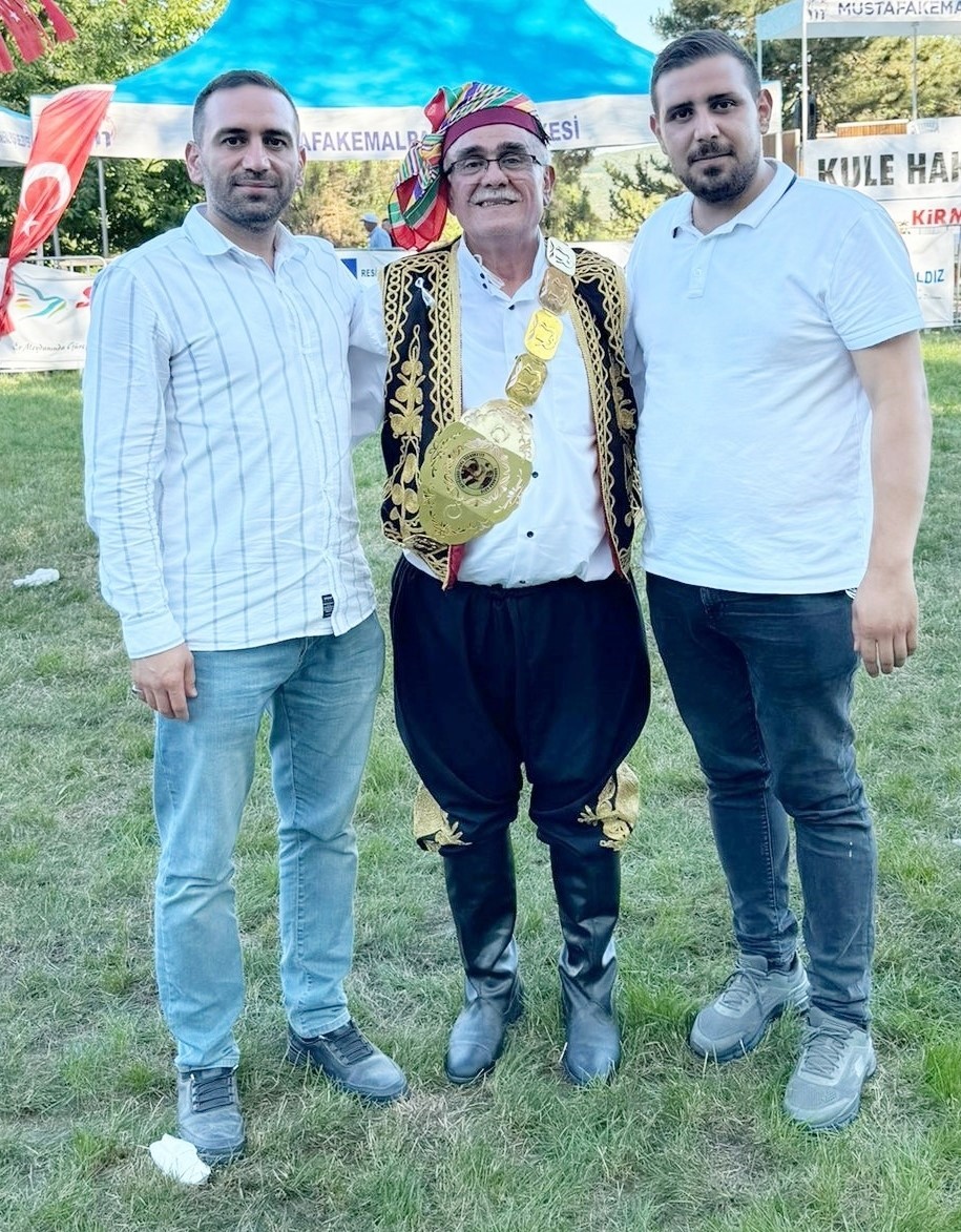 Kabulbaba Güreşleri’nde ‘Zeybek’ havası
