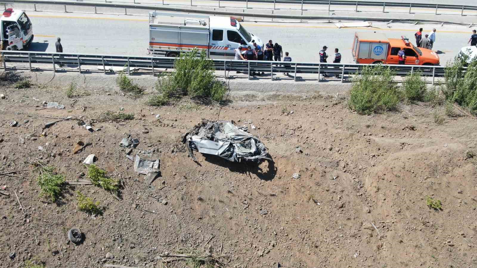 Freni boşalan tır dehşet saçtı: 1 ölü, 1 yaralı
