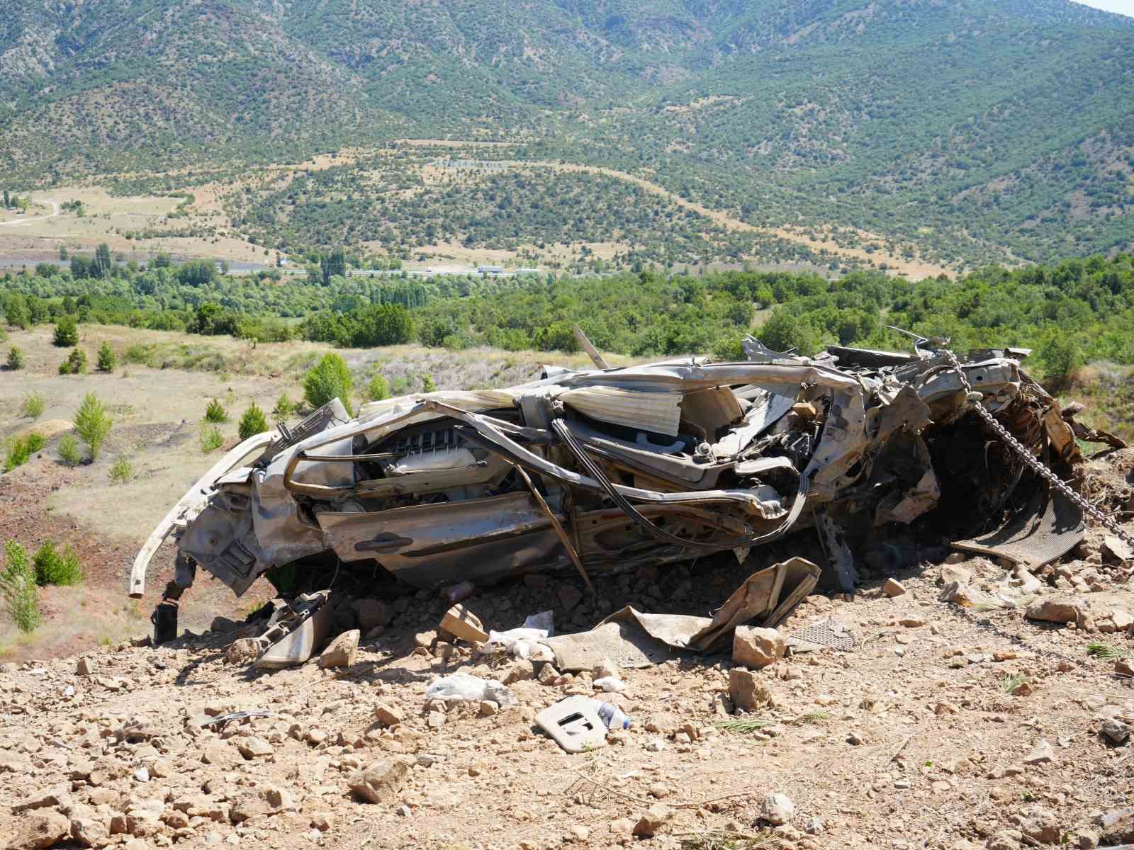 Freni boşalan tır dehşet saçtı: 1 ölü, 1 yaralı
