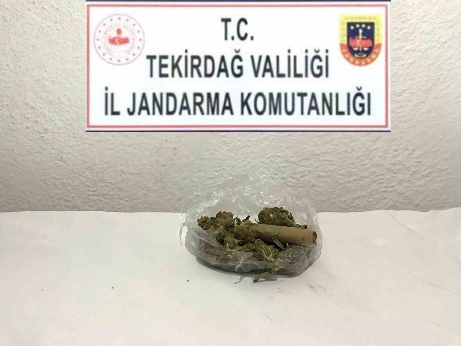 Tekirdağ’da bandrolsüz puro ve uyuşturucu madde ele geçirildi
