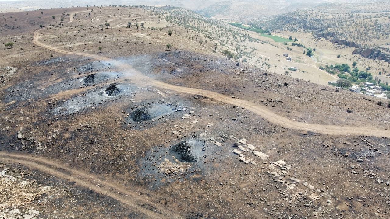 Mardin’de yangının ağır bilançosu havadan görüntülendi
