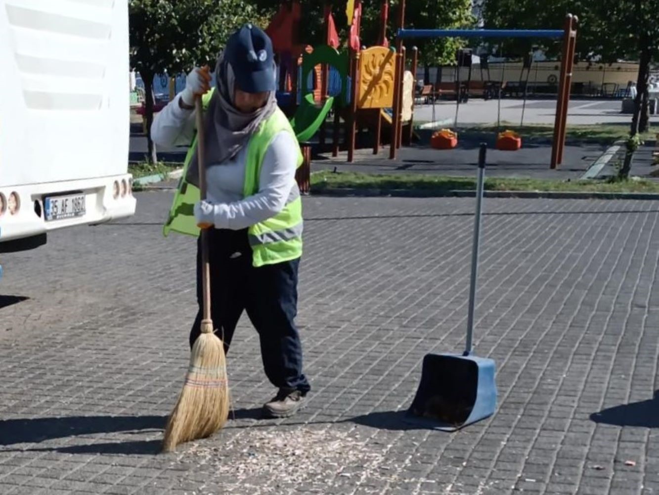 Gemlik sahilleri temizlendi
