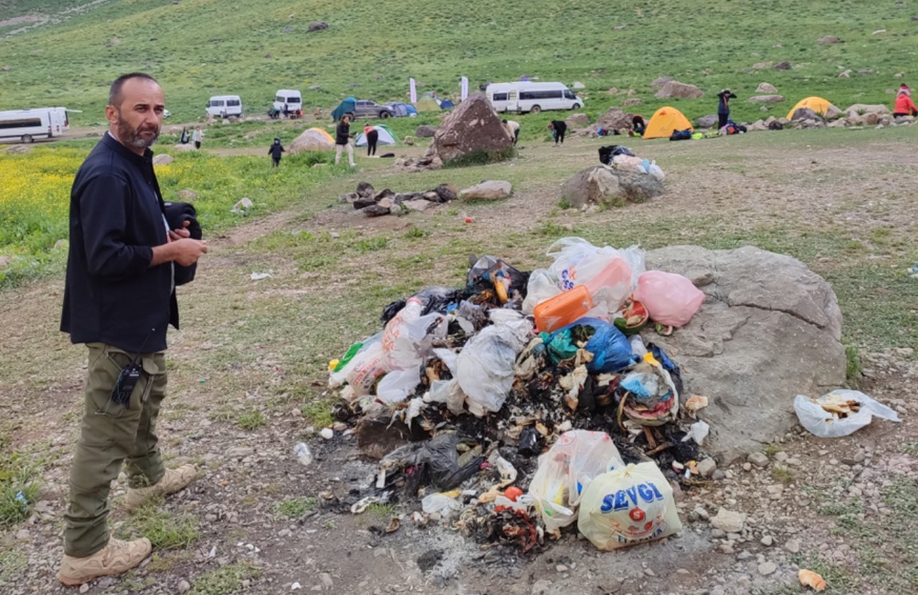 Doğa harikası Cennet ve Cehennem Vadisi çöplüğe döndü
