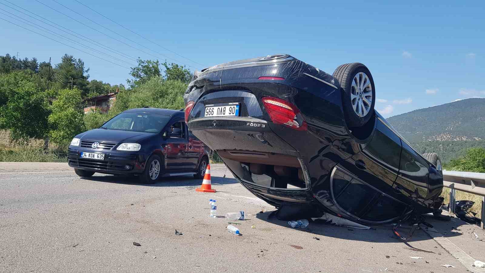 Karabük’te çarpışan iki otomobil takla attı: 1 ölü, 5 yaralı
