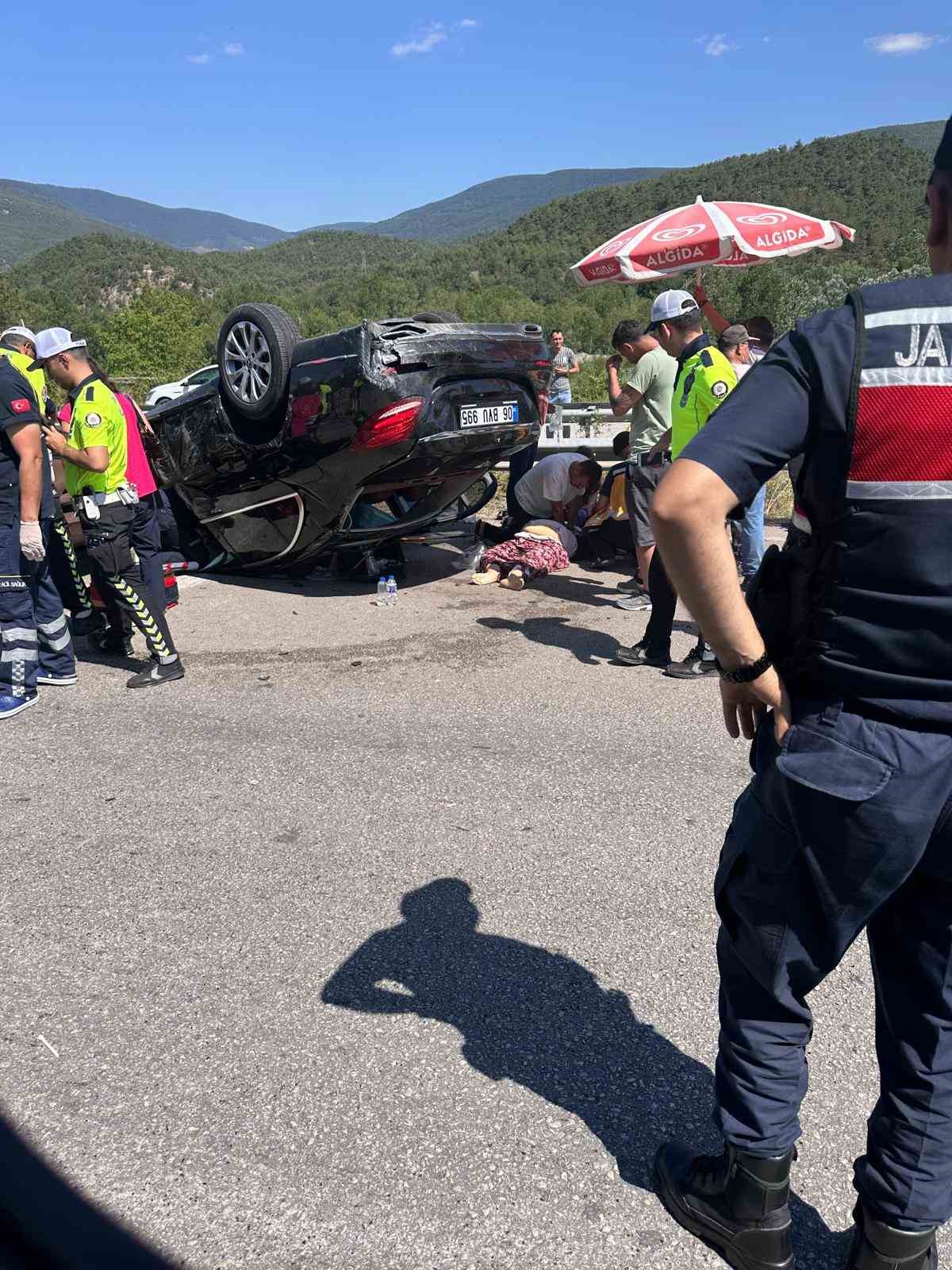 Karabük’te çarpışan iki otomobil takla attı: 1 ölü, 5 yaralı
