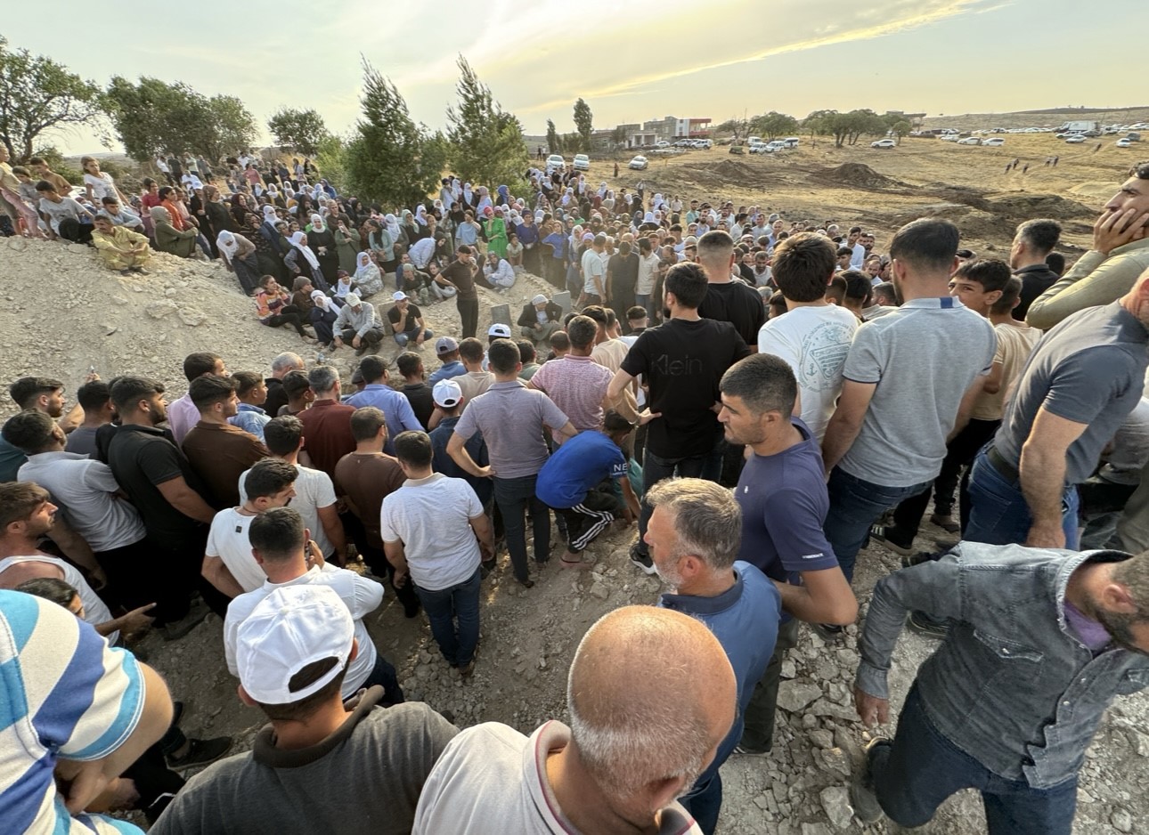 Mardin’deki yangında hayatını kaybeden 2 vatandaş defnedildi
