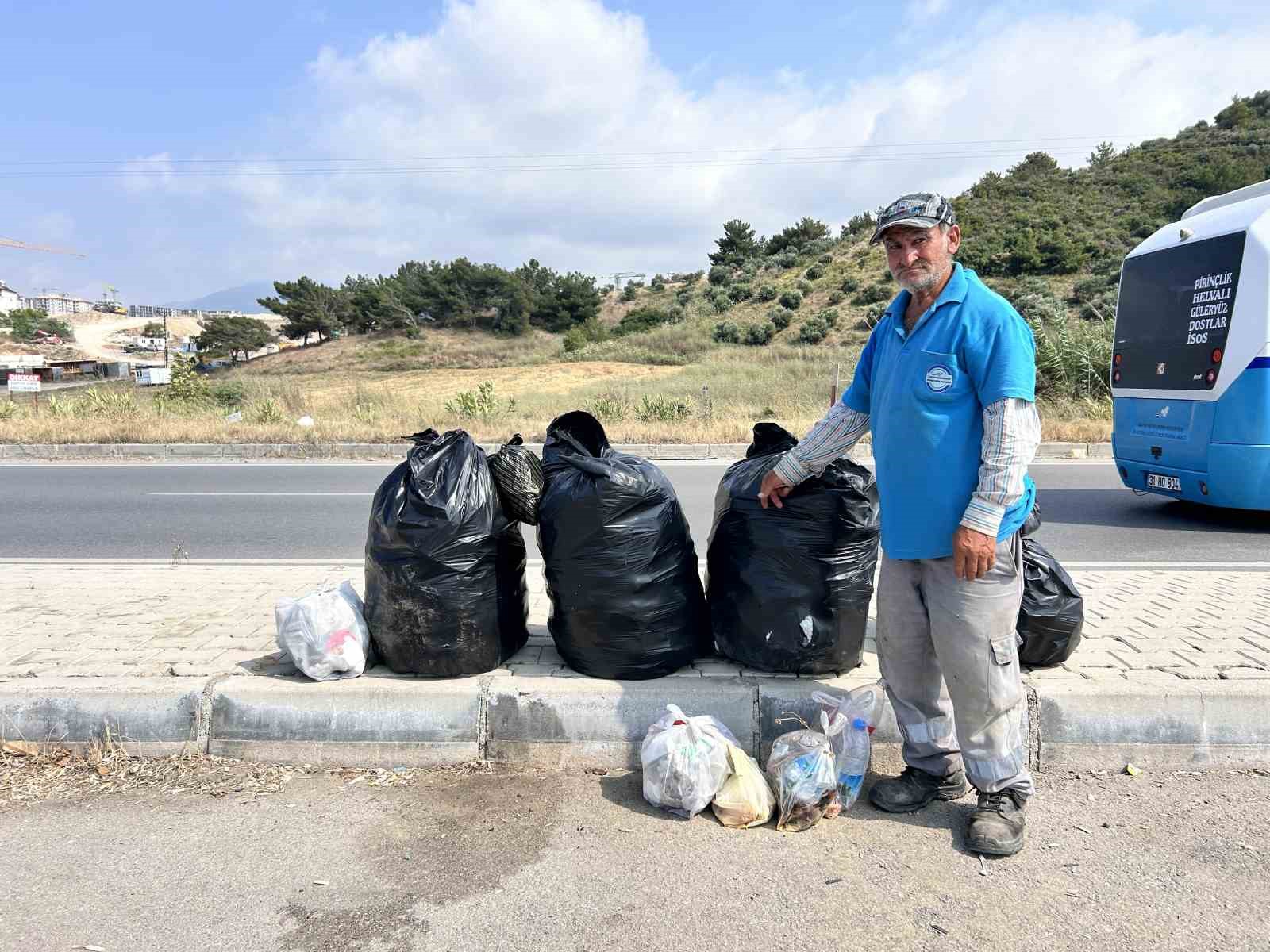 Tatilciler gitti, geriye çöpleri kaldı
