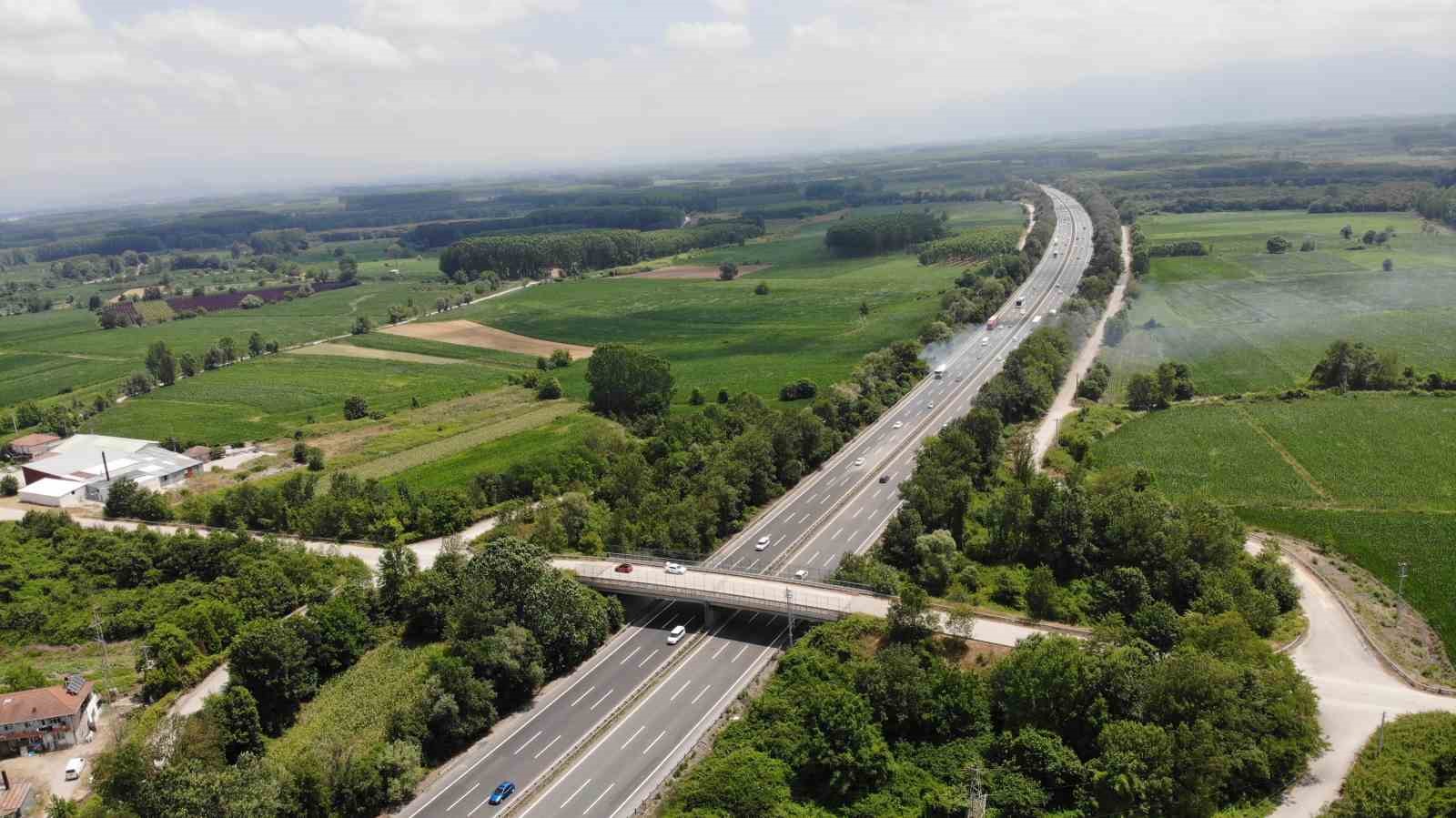 Dönüş yolunda Anadolu Otoyolu Sakarya geçişinde trafik normal seyrinde
