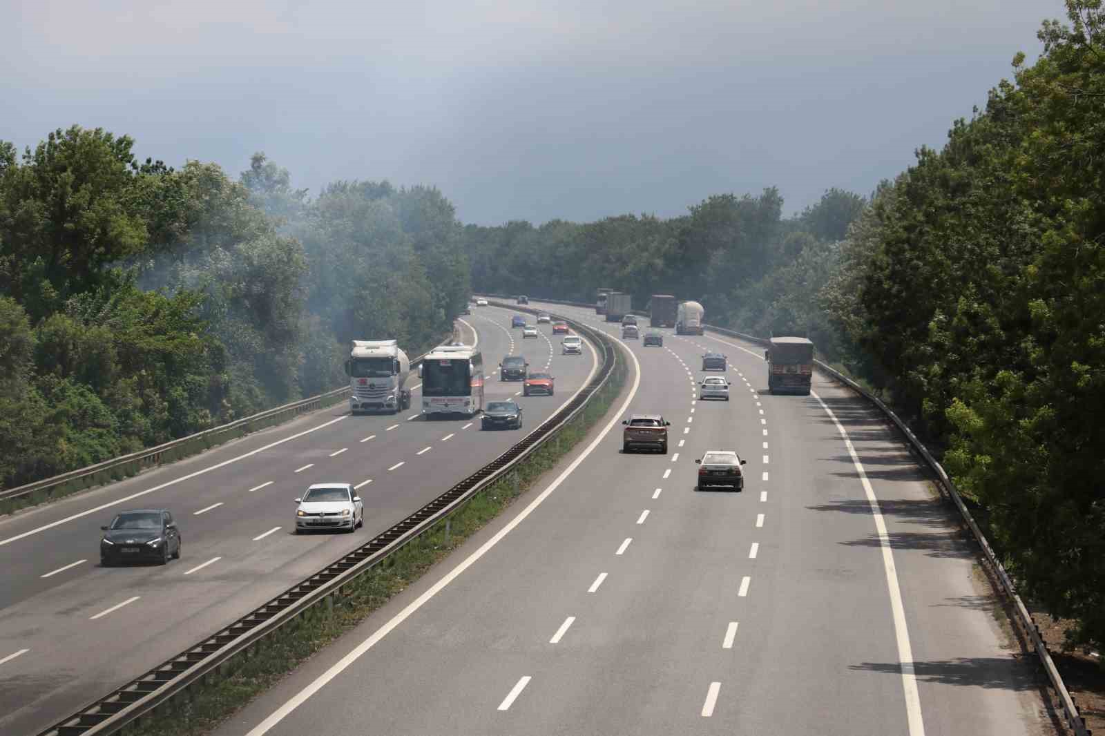 Dönüş yolunda Anadolu Otoyolu Sakarya geçişinde trafik normal seyrinde
