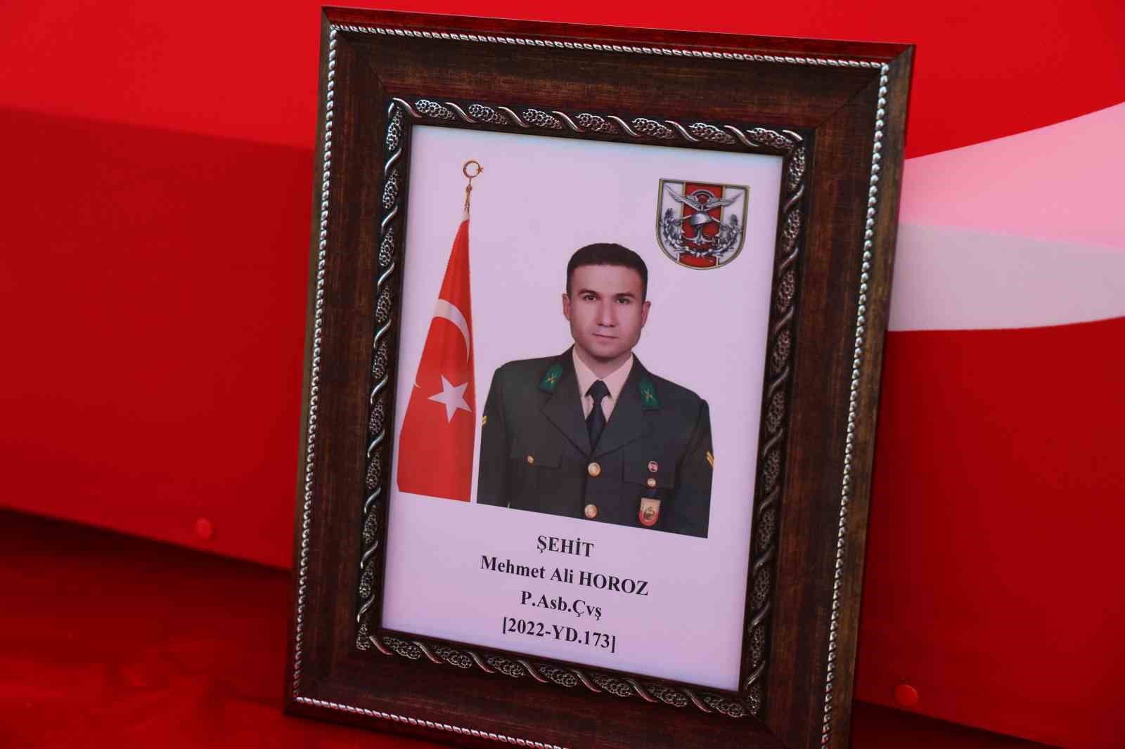 Şehit Piyade Astsubay Çavuş Mehmet Ali Horoz son yolculuğuna uğurlandı
